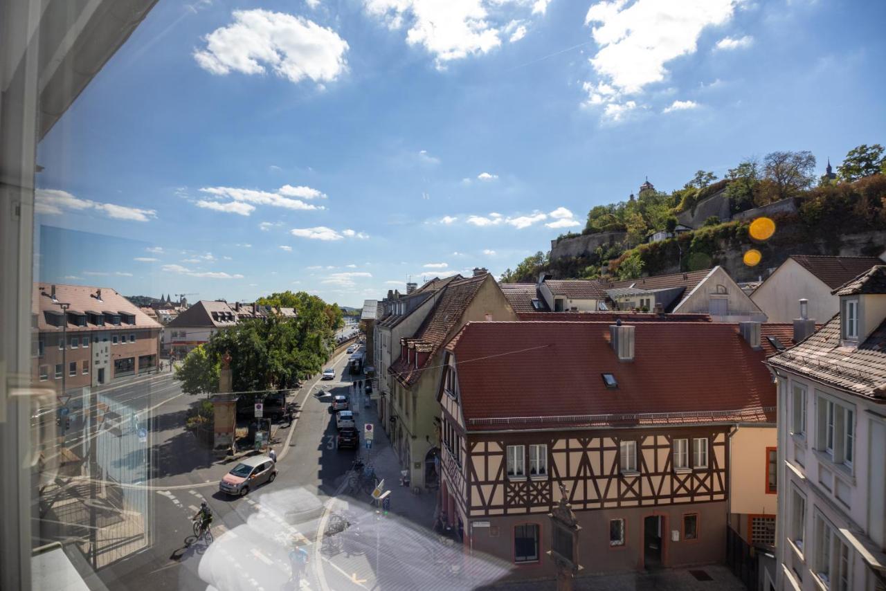 Apartment Mit Balkon Und Festungsblick เวิร์ซบวร์ก ภายนอก รูปภาพ